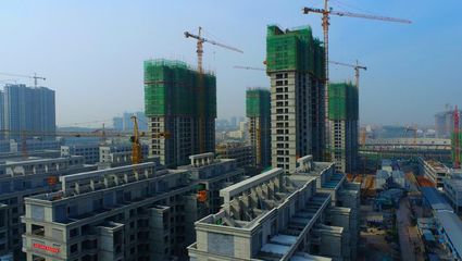 丹河藍灣項目建設穩步推進，多棟住宅樓陸續封頂